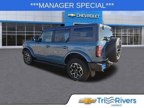 Used 2023 Ford Bronco Outer Banks image 3