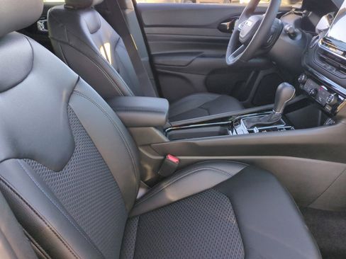 New 2026 Jeep Compass Latitude image 19