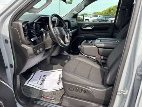 Certified 2024 Chevrolet Silverado 1500 RST AWD/4WD image 10
