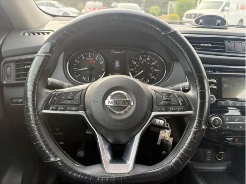 Used 2017 Nissan Rogue S image 23