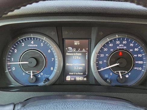 Used 2015 Toyota Sienna XLE w/ XLE Navigation Package FWD image 11