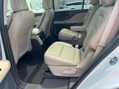 Certified 2023 Lincoln Aviator Reserve w/ Equipment Group 201A image 22