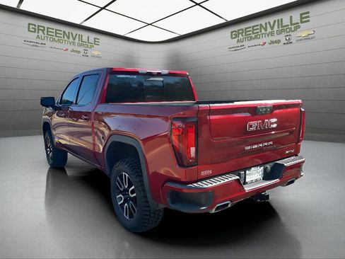 Used 2021 GMC Sierra 1500 AT4 w/ AT4 Value Package AWD/4WD image 7