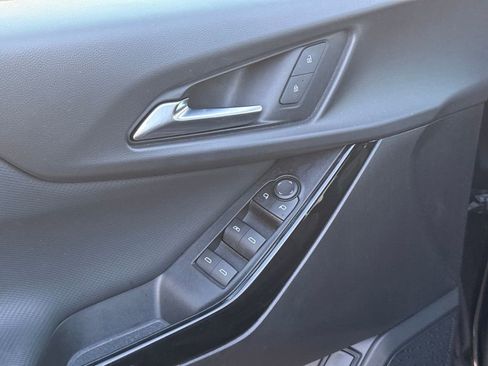 Used 2025 Chevrolet Equinox LT w/ Convenience Package II image 23