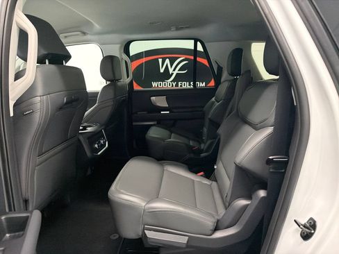 New 2026 Ford Expedition Max Active RWD image 12