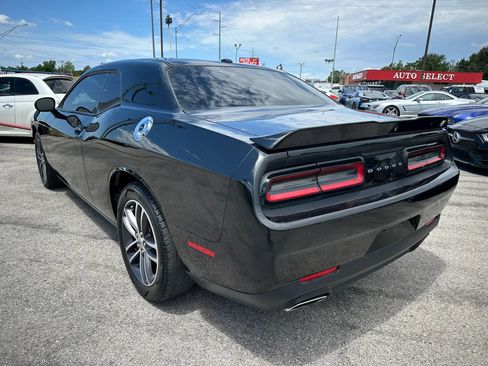 Used 2019 Dodge Challenger SXT AWD/4WD image 30