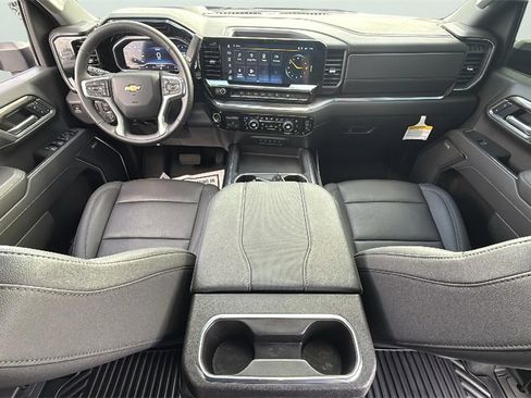 Used 2025 Chevrolet Silverado 2500 LTZ w/ LTZ Premium Package image 49