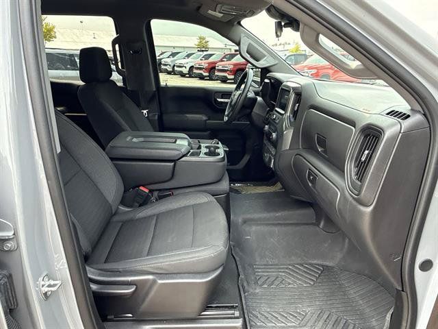 Used 2024 Chevrolet Silverado 1500 Custom Trail Boss w/ Turbomax Blackout Package AWD/4WD image 46