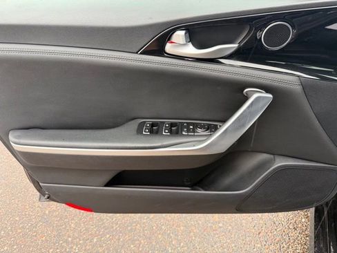 Used 2019 Kia Stinger AWD/4WD image 11