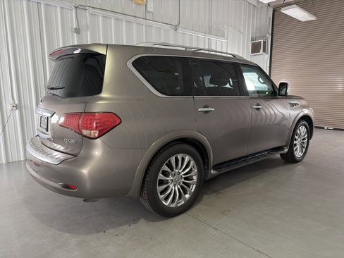Used 2016 INFINITI QX80 Luxe w/ 22" Wheel Package image 7