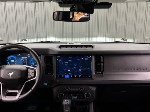 Used 2025 Ford Bronco Badlands AWD/4WD image 34
