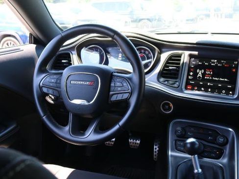 Used 2015 Dodge Challenger R/T w/ Quick Order Package 22B R/T RWD image 19