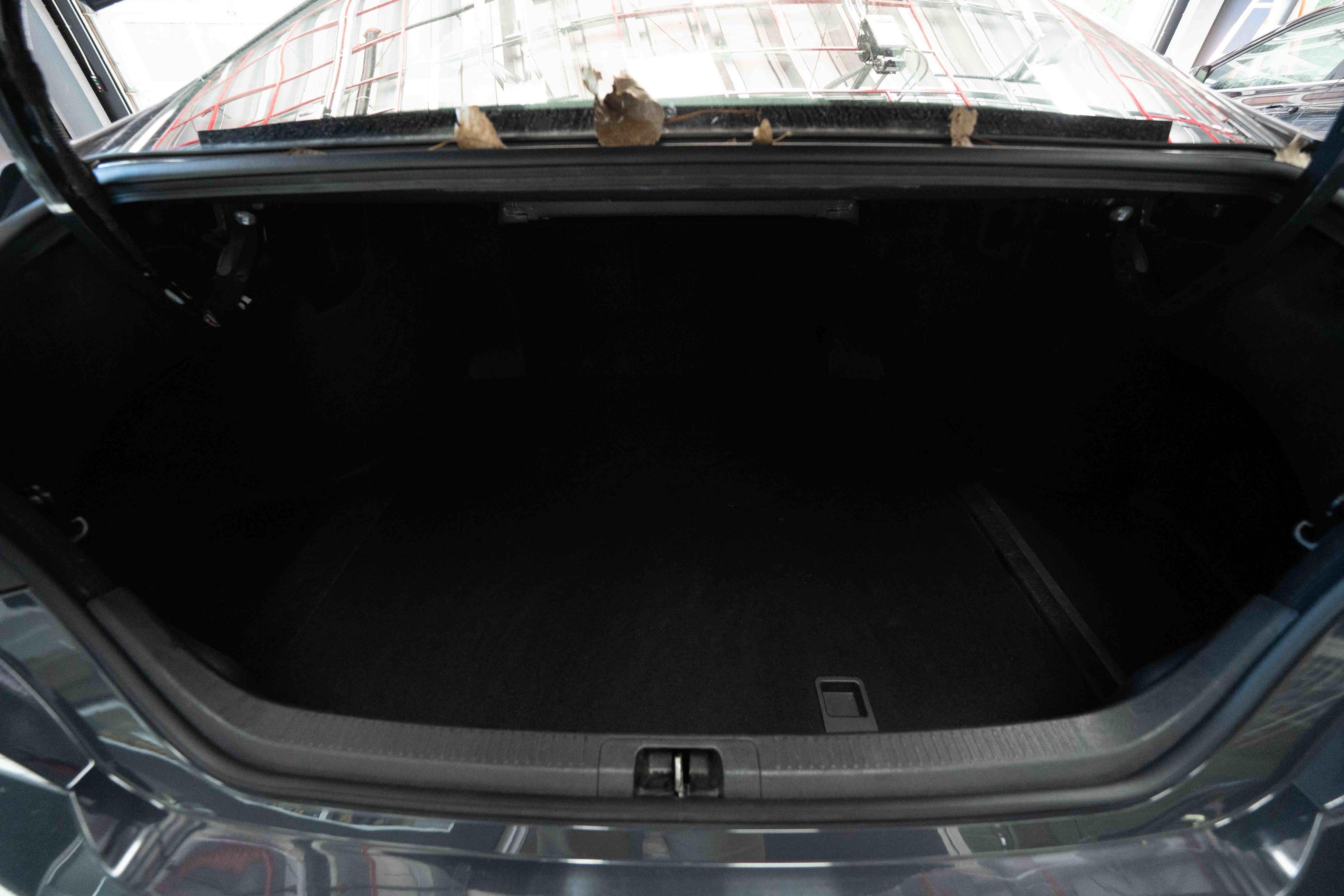 Used 2025 Toyota Camry LE FWD image 27