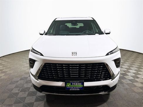 New 2026 Buick Enclave Avenir w/ Super Cruise Package image 3