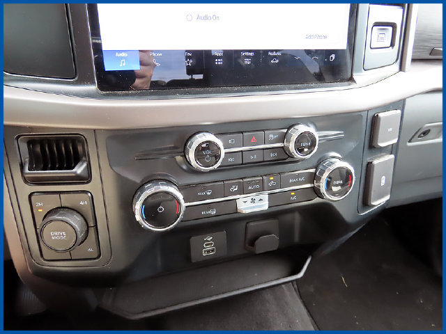 Used 2025 Ford F150 XLT w/ Equipment Group 301A Standard AWD/4WD image 19