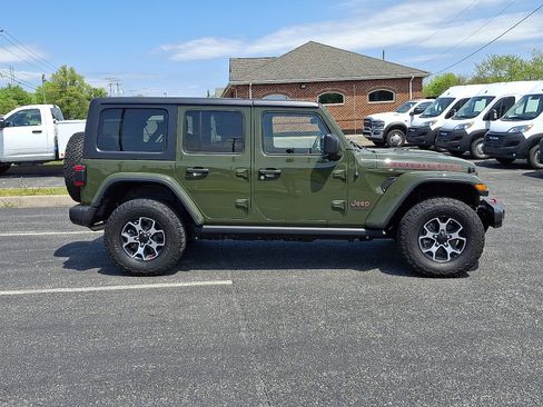 Used 2021 Jeep Wrangler Unlimited Rubicon w/ LED Lighting Group AWD/4WD image 13