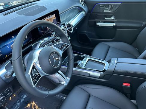 New 2026 Mercedes-Benz GLB 250 4MATIC image 10