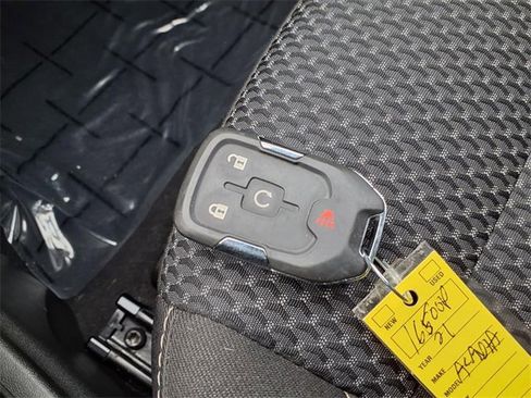 Used 2021 GMC Acadia SLE image 15