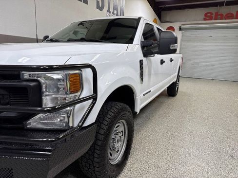 Used 2022 Ford F350 XL w/ Power Equipment Group image 10