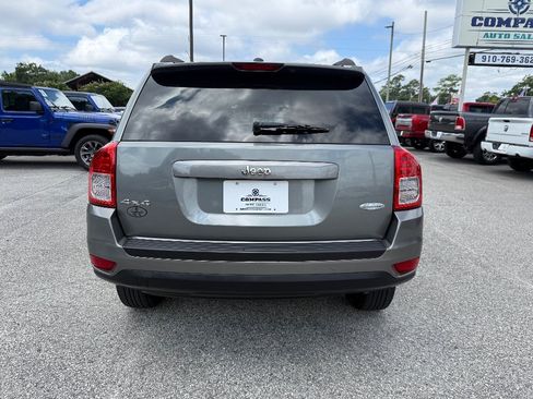 Used 2013 Jeep Compass Latitude AWD/4WD image 3