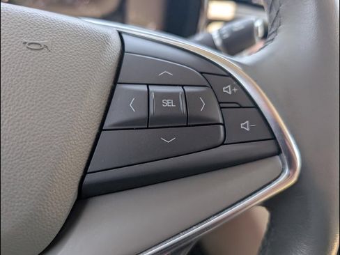 Used 2019 Cadillac XT5 Luxury w/ Advanced Security Package FWD image 14