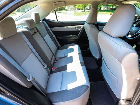 Used 2017 Toyota Corolla LE w/ Carpet Mat Package (TMS) FWD image 36