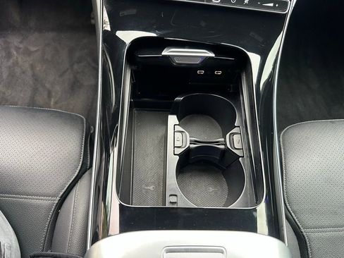 Used 2025 Mercedes-Benz C 300 Sedan image 24