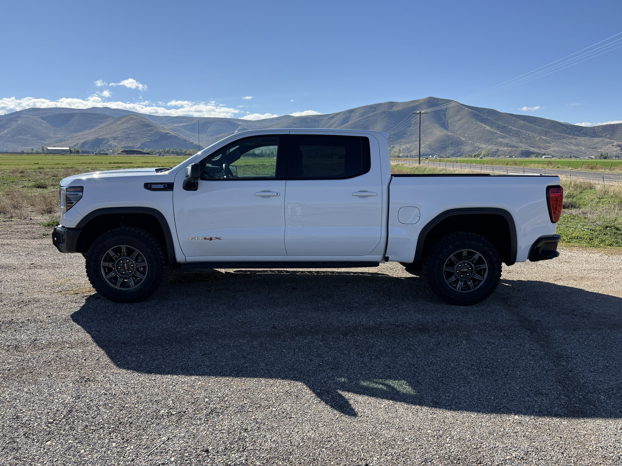 Used 2024 GMC Sierra 1500 AT4X AWD/4WD image 4