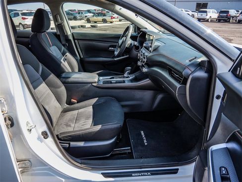Used 2021 Nissan Sentra SR image 13