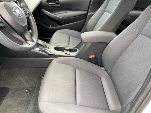 Used 2024 Toyota Corolla LE image 25