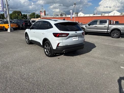 Used 2025 Ford Escape ST-Line w/ Tech Pack #1 FWD image 5