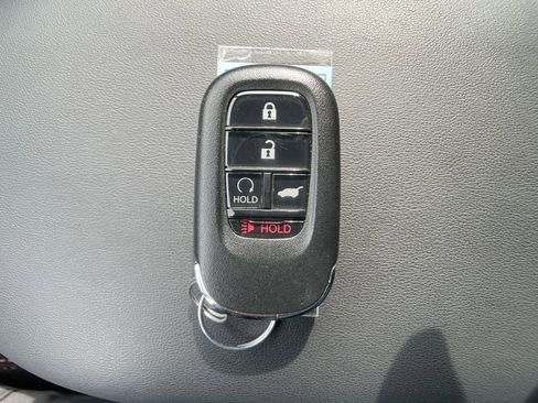 Certified 2025 Honda HR-V Sport image 27