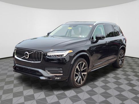 Used 2020 Volvo XC90 T6 Momentum AWD/4WD image 2