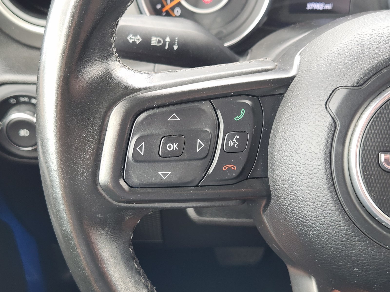 Used 2022 Jeep Wrangler Sport AWD/4WD image 35