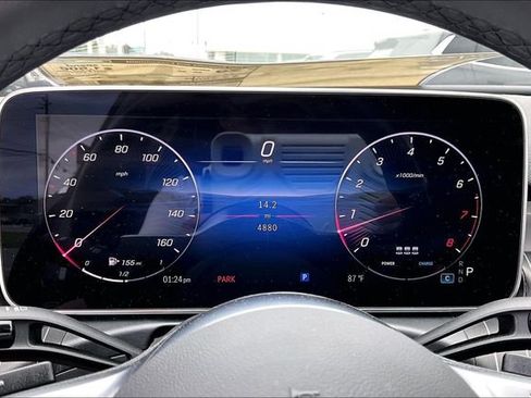 Used 2025 Mercedes-Benz C 300 Sedan image 12