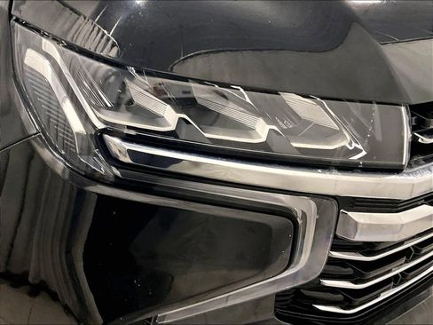 Used 2024 Chevrolet Tahoe LT image 33