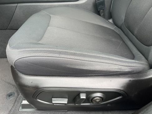 Used 2022 Jeep Grand Cherokee L Laredo w/ Luxury Tech Group I image 26