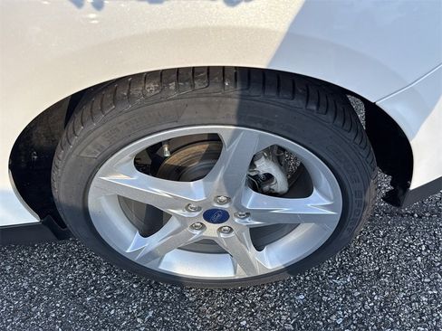 Used 2014 Ford Focus Titanium image 20
