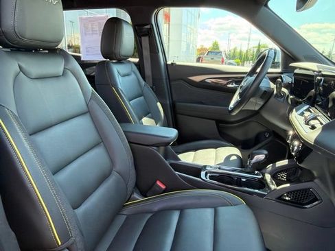 Used 2025 Chevrolet TrailBlazer ACTIV w/ Convenience Package AWD/4WD image 29
