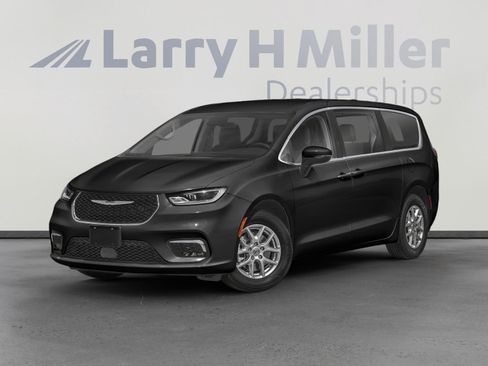 Used 2024 Chrysler Pacifica Touring-L FWD image 1