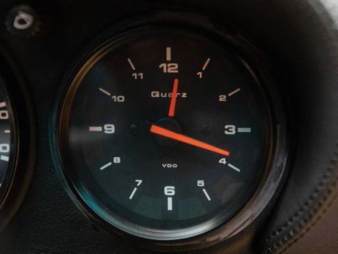 Used 1993 Porsche 911 Carrera RWD image 70