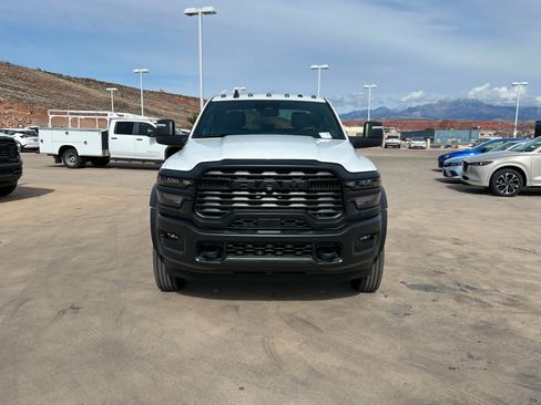 New 2026 RAM 5500 Tradesman AWD/4WD image 8