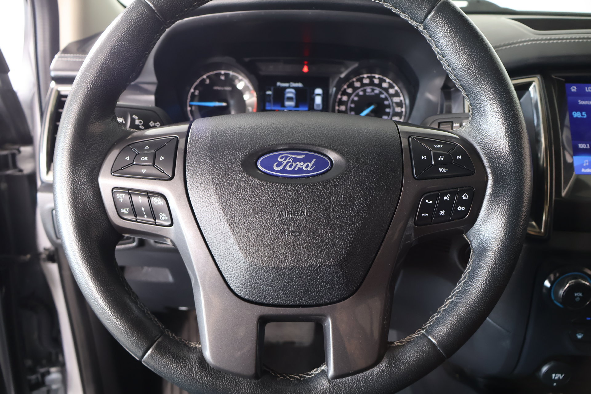 Used 2023 Ford Ranger Lariat w/ Technology Package RWD image 3