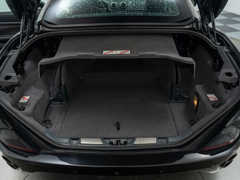 Used 2011 Ferrari California image 19