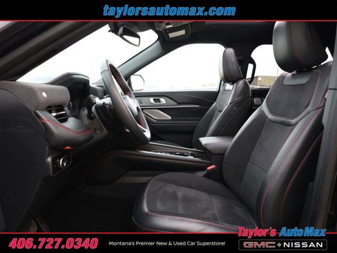 Used 2025 Ford Explorer ST image 6