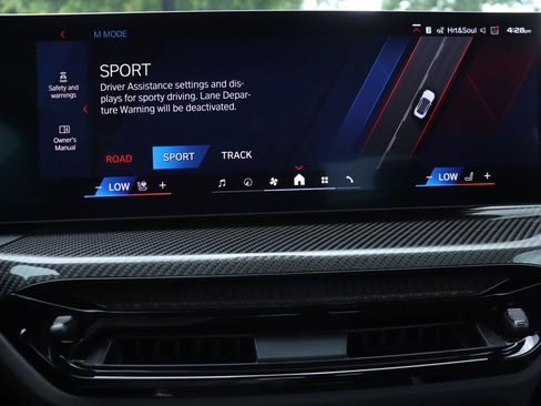 New 2026 BMW M2 w/ Lighting Package RWD image 32
