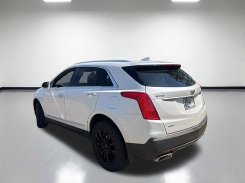 Used 2017 Cadillac XT5 Luxury w/ Driver Awareness Package image 4