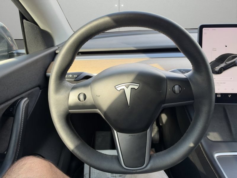 Used 2021 Tesla Model Y Long Range AWD/4WD image 14