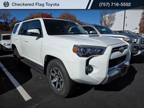Used 2022 Toyota 4Runner TRD Off-Road Premium image 3