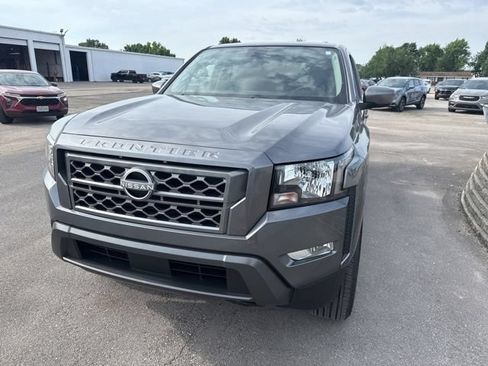 Used 2024 Nissan Frontier SV w/ SV Convenience Package AWD/4WD image 4